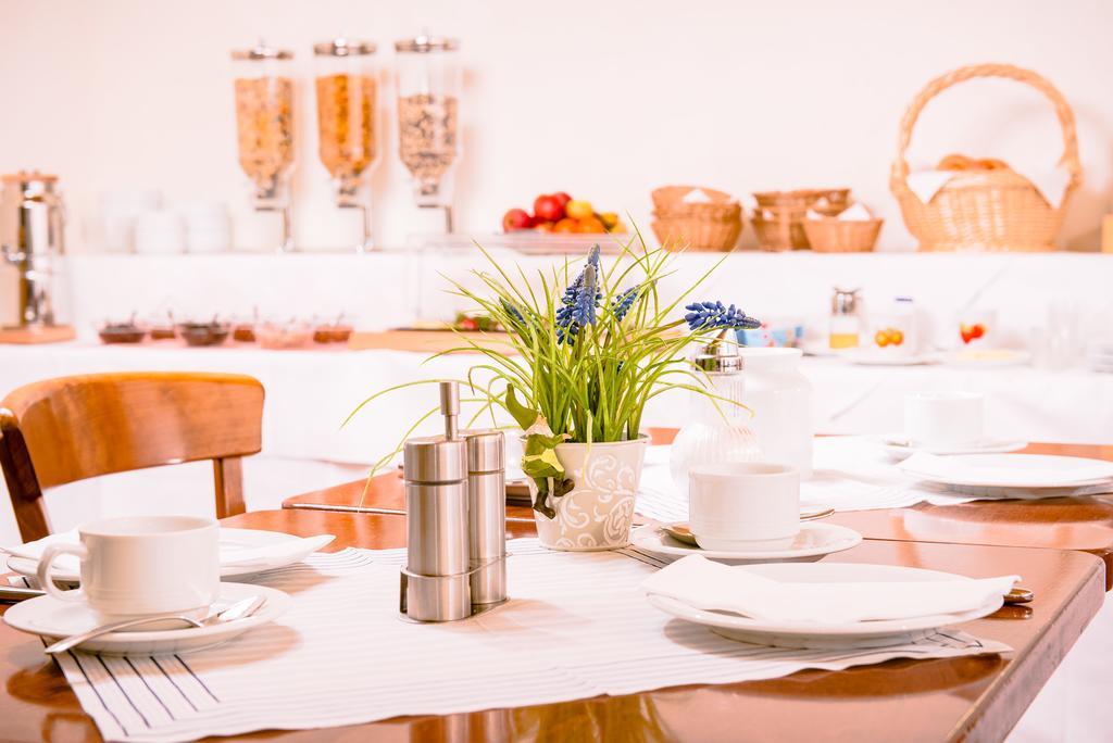 Hydepark Hotel Haidkapelle Ngoại thất bức ảnh